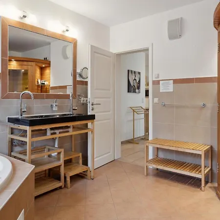 Nice In With Sauna Appartamento *